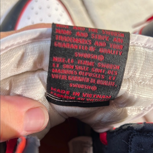 Nike Air Jordan 1 Retro High OG Black and White Sneakers with Red Laces - Picture 8 of 15